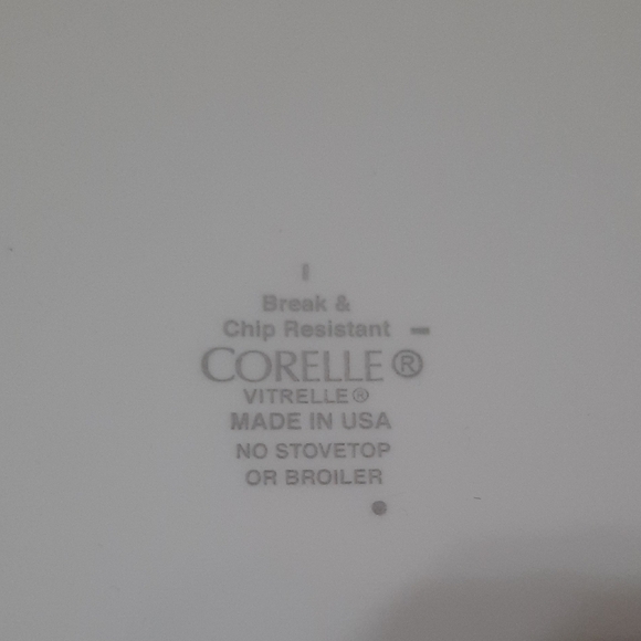 4 Pc Corelle Splendor White Plates - Picture 4 of 6